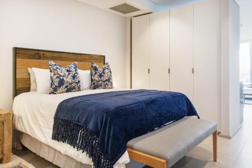 Always-Power De Waterkant Mountain View Apartment - Tap to explore photos