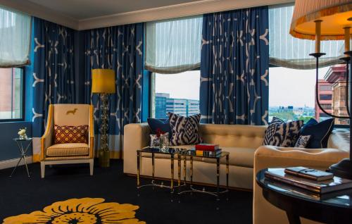 286077369 Kimpton Hotel Monaco Philadelphia by IHG