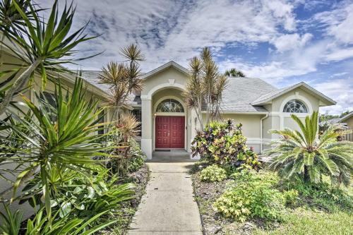 Cocoa Beach Paradise Screened Pool, Patio and Games in Merritt Island, USA