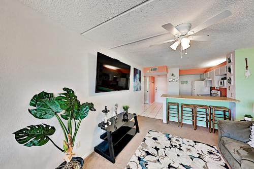 Gulf Gem - Pool Tennis - Next to Waterpark condo - image 2