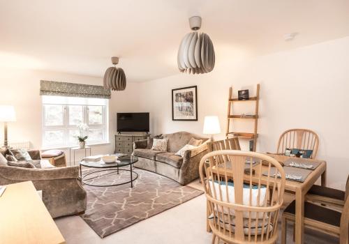 Number 9, Gullane, Edinburgh and the Lothians