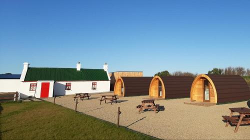 Geraghtys Farmyard Pods Foxford