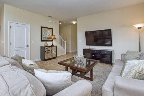 5 Bed House w- Pool in Paradise Palms 3180PP - main image