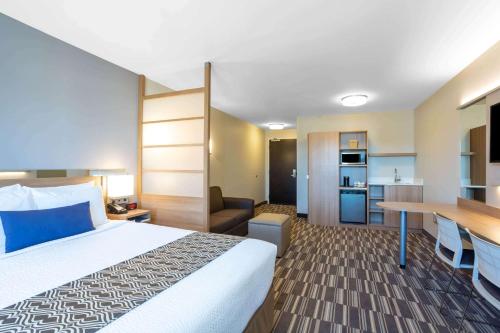 1 queen bed