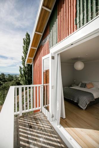 Balcony/terrace, The Pear Orchard Lodge in Richmond / Hope