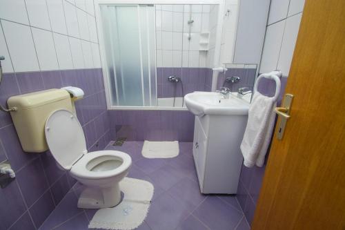 Apartments by the sea Rogoznica - 12820, Rogoznica (photo 9)
