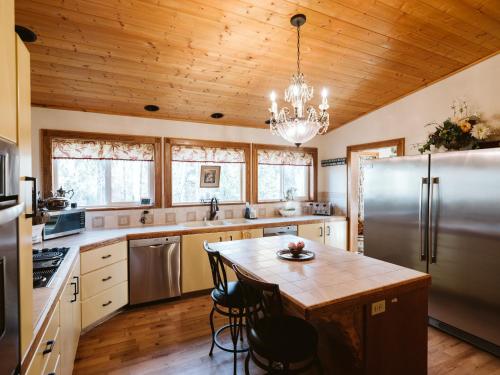 Maria's Creekside B&B - 식음료(F&B)