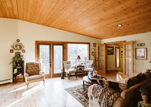 Maria's Creekside B&B - 숙소 외관