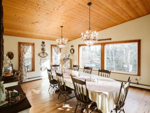 Maria's Creekside B&B - 숙소 외관