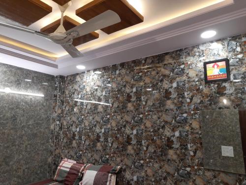 92,121, 74, 700 Cream location posh lajpat nagar luxury room private flat with attached kitchen ready with gas and all utensils and washroom, Android tv, wifi fully furnished
