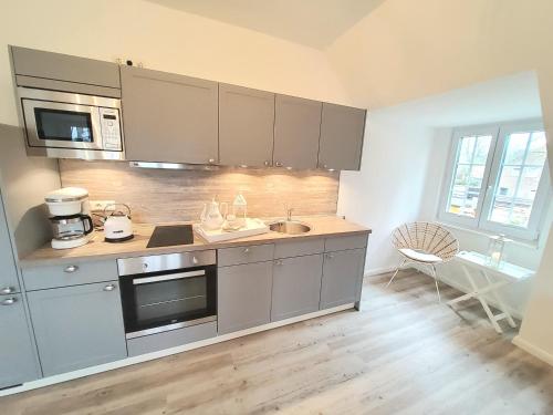 Kitchen, Landhotel garni zur Linde in Ratekau