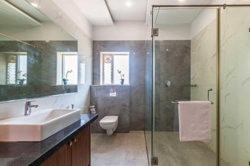White Pebbles by Vista Rooms