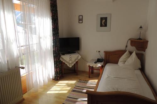 1 twin bed