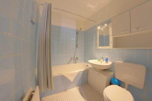 Apartment 318 - image 5