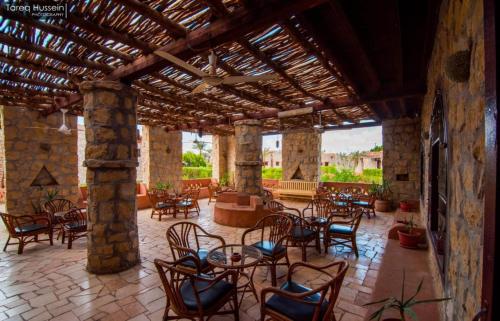 Restaurant, Aliyah Eco-Lodge in Bawiti