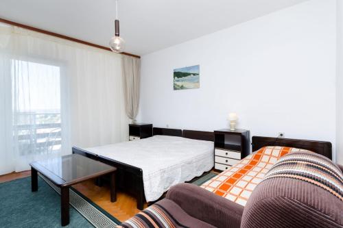Three-Bedroom Holiday Home  image 9