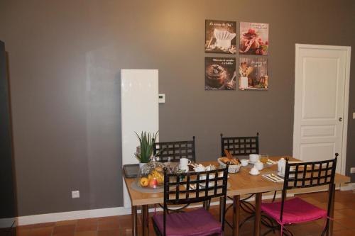 餐飲選擇, La Levriere d'Arc les Gray Chambre D'hotes in 第戎