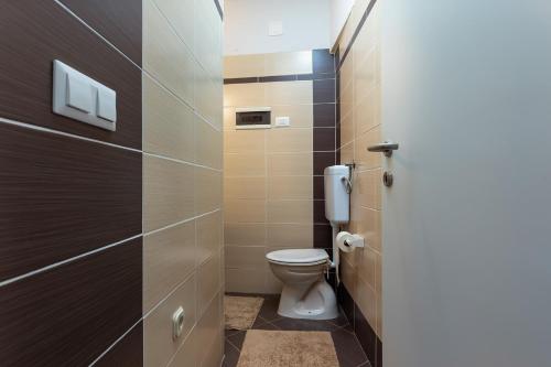 Apartment image 10