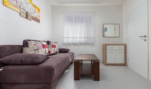 Apartment image 7