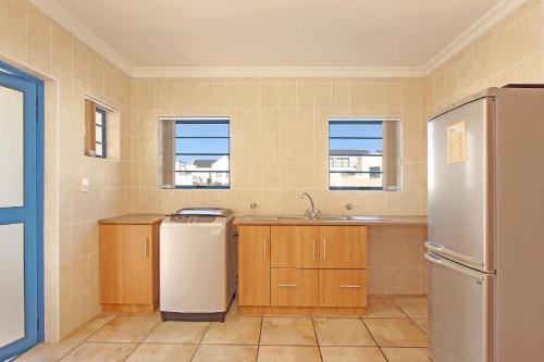 Oyster Retreat in Calypso Beach