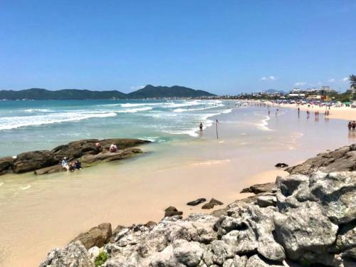 Casa Alto Padrao p/ 8 Pessoas na Praia de Mariscal