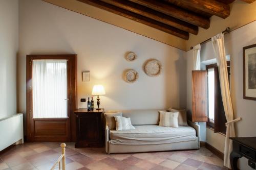 Antico Casale l'Impostino