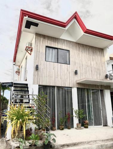 Best studio flat w/ NETFLIX near airport and beach!, Mactan (foto 10)