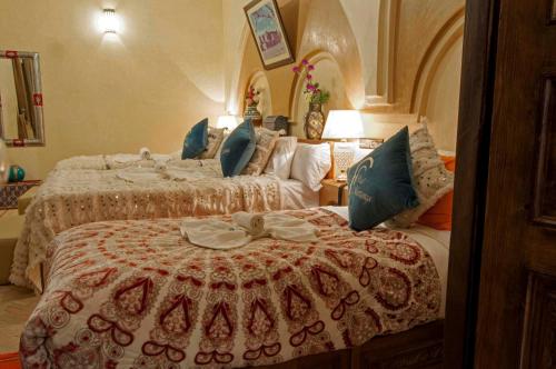 Riad Merzouga – Marrakech, KY