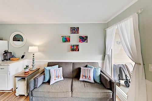 Coastal Resort Condo - Beachfront Pool & Tennis condo - main image