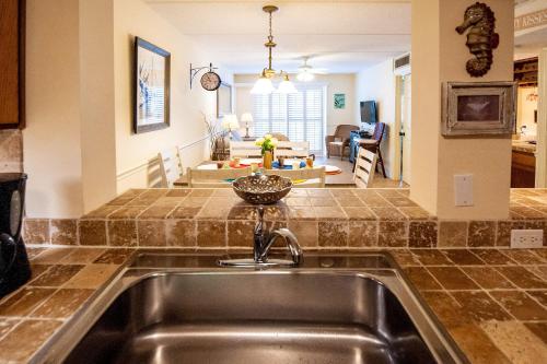 Unit 3215 - Ocean & Racquet Club