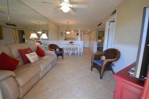 Unit 3208 - Ocean & Racquet Club - image 4