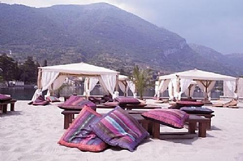 設施, Casa Giallo village home-by Italian Apartaments in 蘭諾