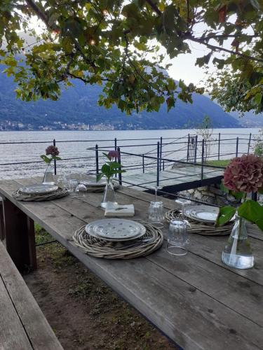  Le Vetrate sul Lago Lake Como Amazing View in 22020 Nesso