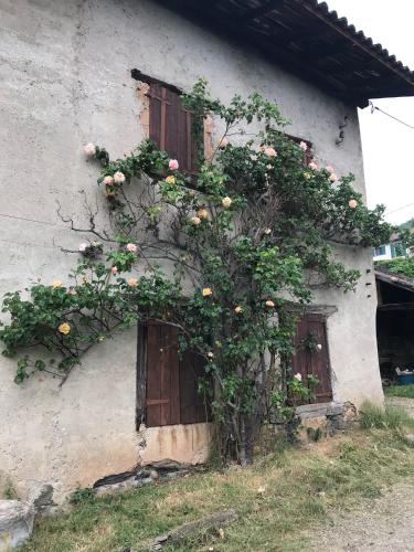 Bejárat, Les Granges du Pichat in Corps
