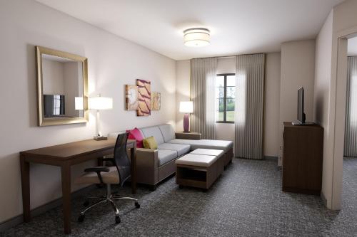 2 queen beds