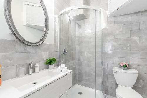 Upscale 1BR - Boutique Apartment - PRIME Location!