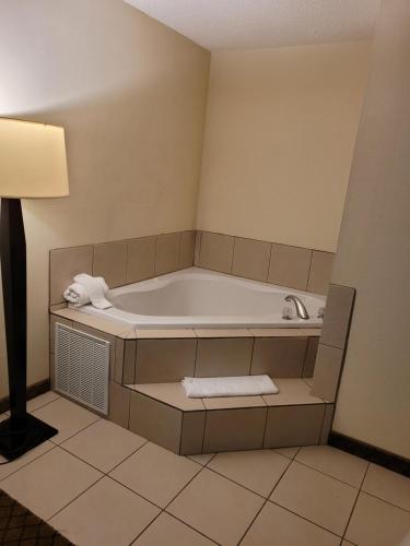 Home Inn & Suites - 화장실