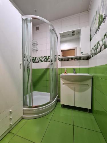 2-room View Apartment on Sobornyi Avenue 171 by GrandHome - main image