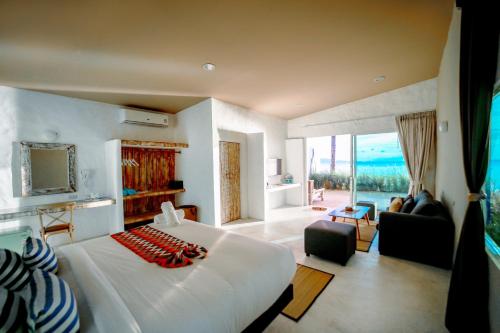 Lime N Soda Beachfront Resort in Ko Pha-ngan