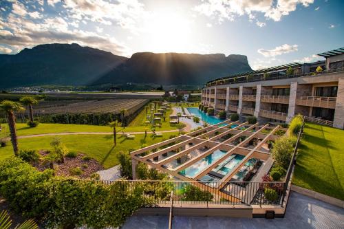 Weinegg Wellviva Resort 1