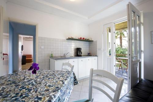 Apartment Pavlovic - image 9