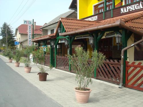 Hotel Napsugár - image 11