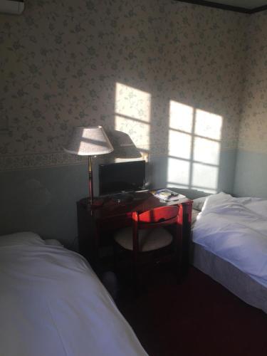 Twin Room with Private Bathroom