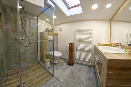 AQUARIUS BOUTIQUE HOTEL Room Type - Superior Double Room