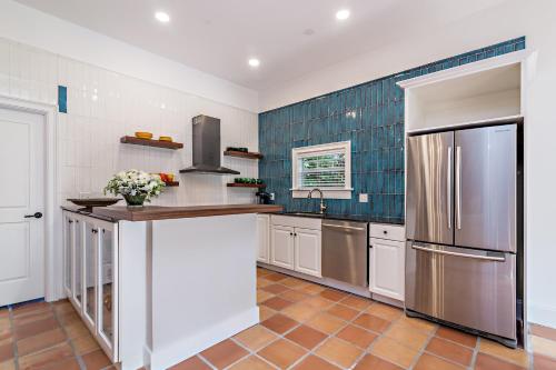 Grandview Gardens - image 12