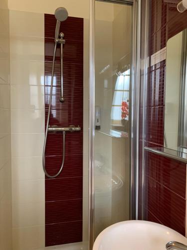 Au Petit Vivoin Room Type - Double or Twin Room with Private Bathroom Au Petit Vivoin Room Type - Double or Twin Room with Private Bathroom