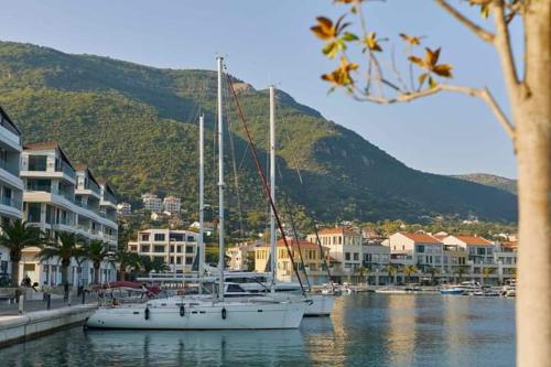 Blue Sea in Denovici