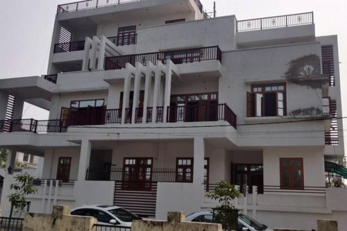 Sahara Inn