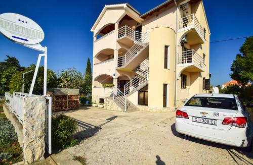  Apartments Marko 527 in Drage