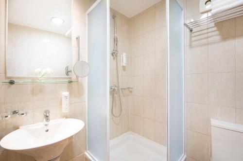 Aminess Grand Azur Hotel - image 4